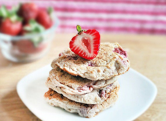 strawberry-shortcake-pancakes_thumb