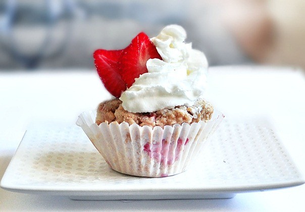 sberry-cake1_thumb.jpg