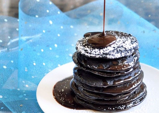 [Image: vegan-chocolate-pancakes-1_thumb1.jpg?73e30c]