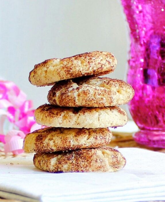 Skinny Snickerdoodles - vegan and secretly good for you, they melt in your mouth http://chocolatecoveredkatie.com/2011/11/08/skinny-snickerdoodles/ @choccoveredkt