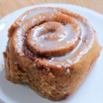 vegan pumpkin cinnamon rolls