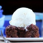 Don't be scared away... My boyfriend said this healthy chocolate cake was hands-down the best chocolate cake he's ever tried in his entire life, healthy or not! ... Recipe from @choccoveredkt http://chocolatecoveredkatie.com/2012/06/18/cauliflower-chocolate-cake/