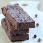 homemade chocolate protein bars