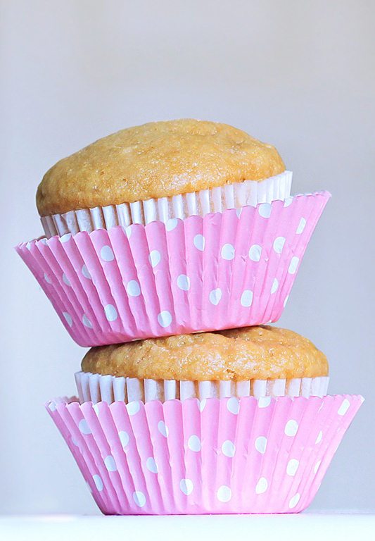 fluffy vanilla cupcakes