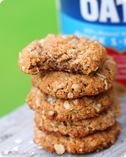 OATMEAL ALMOND BUTTER COOKIES - Can be flourless / oil-free / sugar-free / gluten-free / vegan https://chocolatecoveredkatie.com/2014/05/14/almond-butter-cookies/