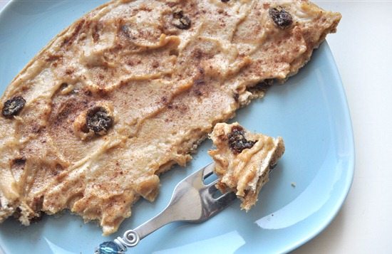 cinnamon raisin pizza