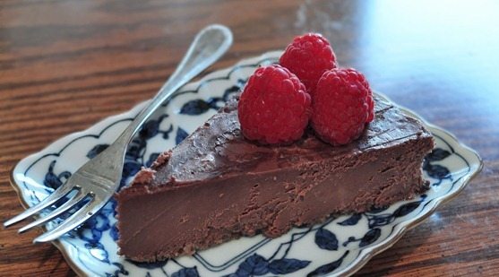 raw chocolate cake