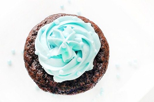 blue velvet cupcake