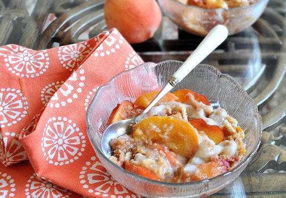 Repinned over 10,000 times, the recipe is so healthy you can go ahead and have two bowls. For breakfast! https://chocolatecoveredkatie.com/2011/06/26/peach-breakfast-bake/