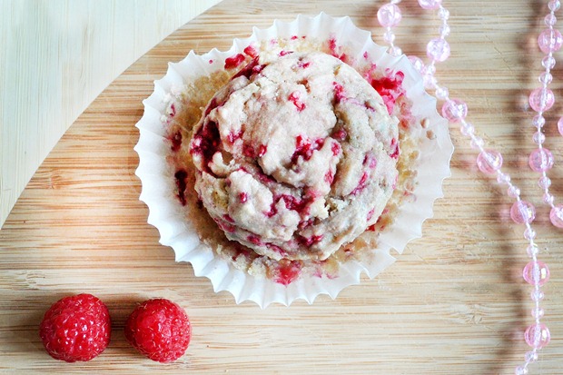 healthy raspberry muffin
