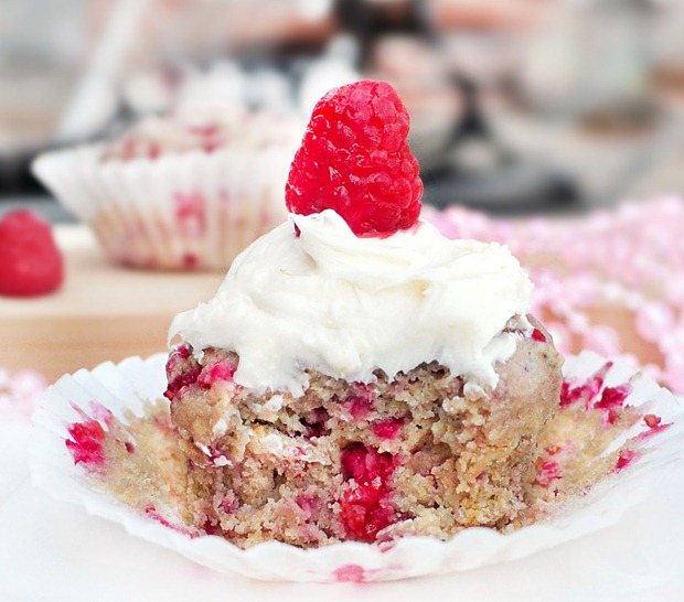 vegan raspberry muffin