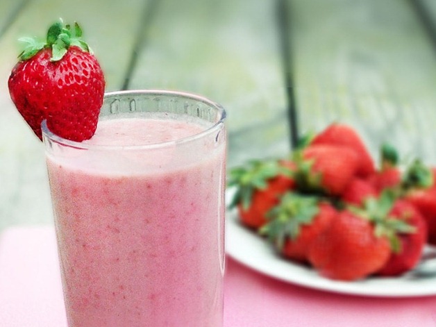 vegan-strawberry-shake