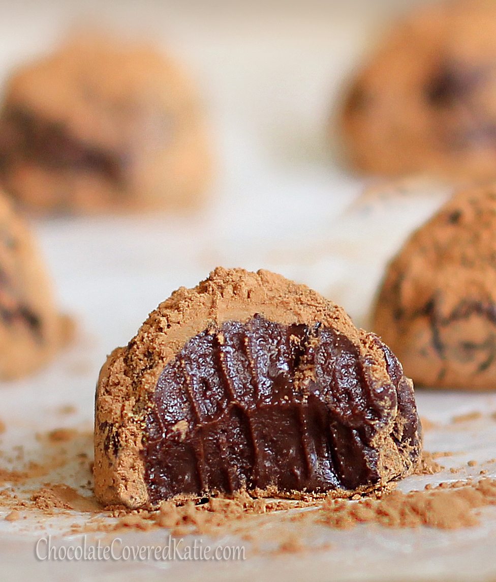 5 MINUTE Chocolate Truffles - Can be vegan ▪ low fat ▪ gluten free...from @choccoveredkt - https://chocolatecoveredkatie.com/2012/11/25/5-minute-microwave-chocolate-truffles/