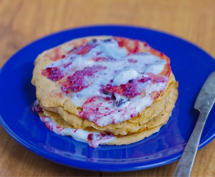 Swedish Pancakes are light and deliciously eggy… unlike anything you’ve ever tried! You may never go back to traditional pancakes again! Recipe: https://chocolatecoveredkatie.com/2015/09/24/swedish-pancakes-recipe-healthy-vegan/