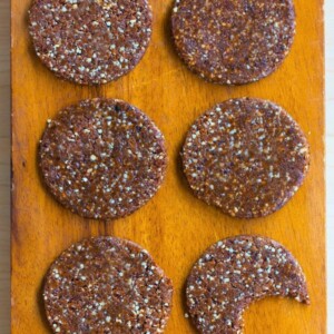 Peanut Butter Protein Cookies – 1/2 cup peanut butter, 1/4 cup protein powder, 1 tsp vanilla, 1/2 tsp… Full recipe: https://chocolatecoveredkatie.com/2015/12/14/peanut-butter-protein-cookies-vegan/ @choccoveredkt