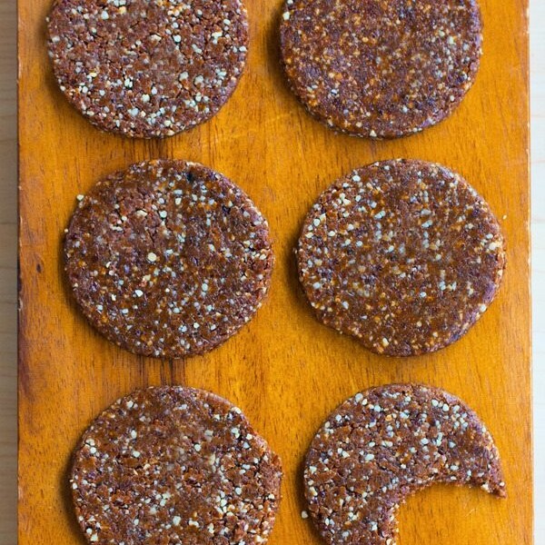 Peanut Butter Protein Cookies – 1/2 cup peanut butter, 1/4 cup protein powder, 1 tsp vanilla, 1/2 tsp… Full recipe: https://chocolatecoveredkatie.com/2015/12/14/peanut-butter-protein-cookies-vegan/ @choccoveredkt