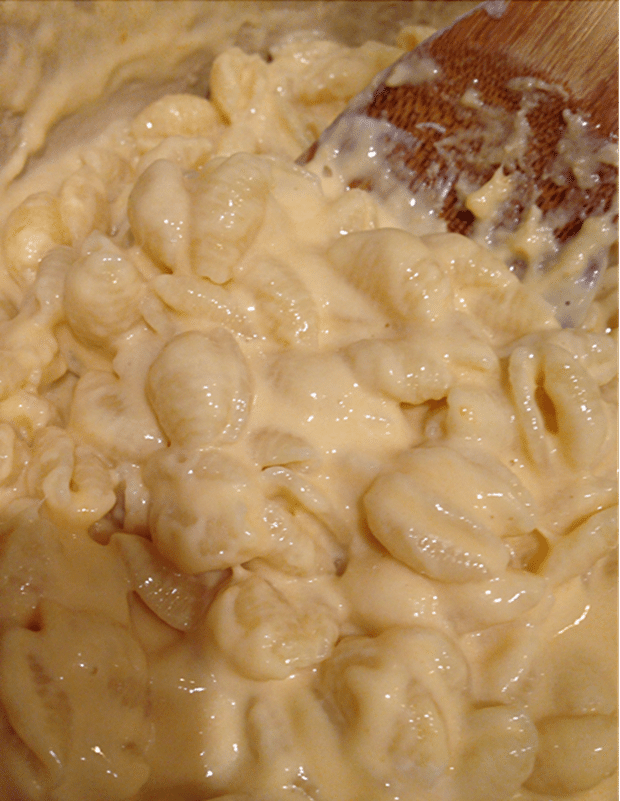 greek yogurt mac cheese