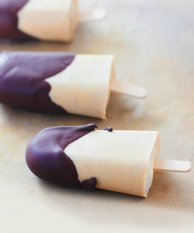 Chocolate Peanut Butter Cup Pops - Ingredients: 1 cup milk of your choice, 1/2 cup peanut butter, 1/4 teaspoon vanilla, 3/4 cup... Full recipe: https://chocolatecoveredkatie.com/ @choccoveredkt
