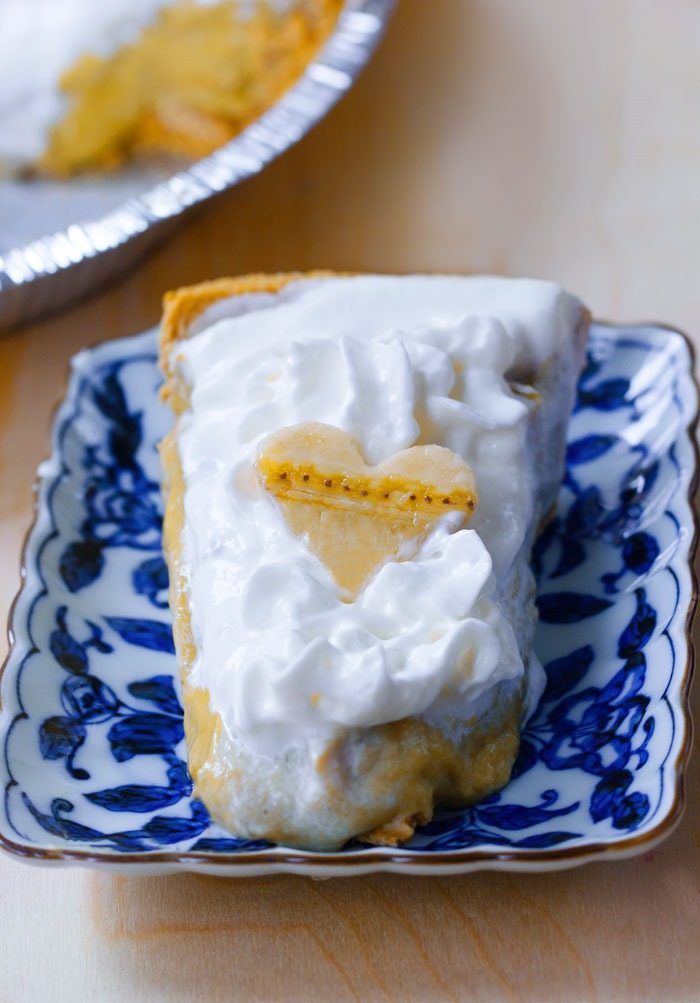 Banana Pudding Pie – Ingredients: 1 1/2 cups banana, 2 cups milk of choice, 1 tsp pure vanilla extract, 1/2 cup… Full recipe: https://chocolatecoveredkatie.com @choccoveredkt
