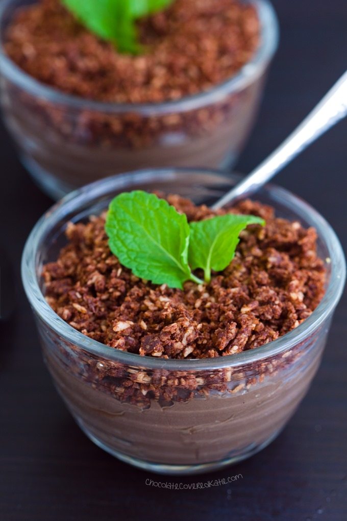 Dirt Pudding Cups - 2 cups milk of choice, 1/4 cup cocoa powder, 1/2 tsp vanilla extract, 1 1/2 cup... Full recipe: https://chocolatecoveredkatie.com/2016/07/25/dirt-pudding-cups-healthy/ @choccoveredkt