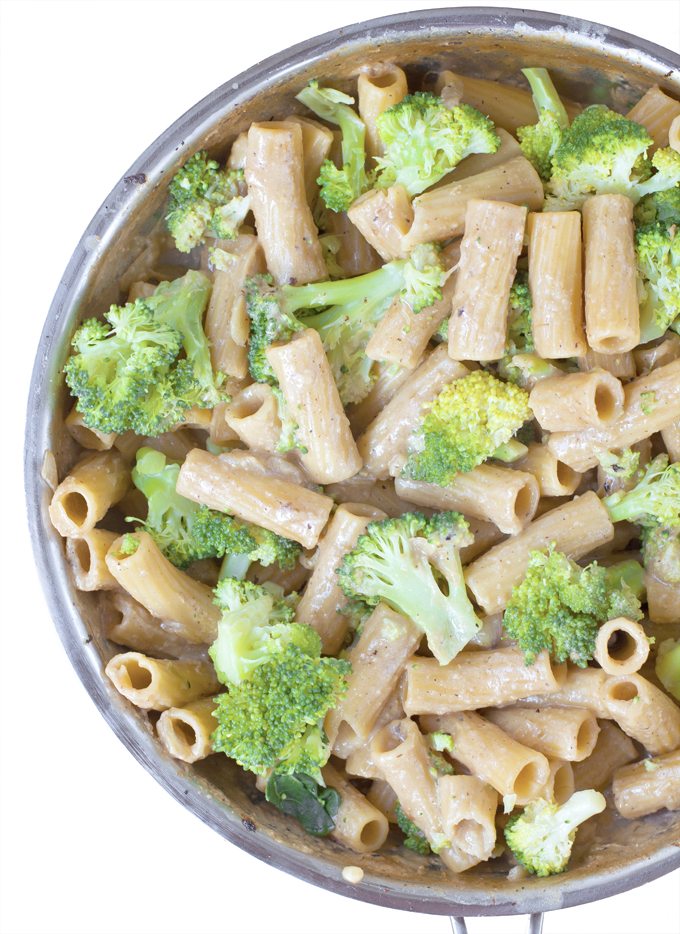 Broccoli Garlic Pasta - Chocolate Covered Katie