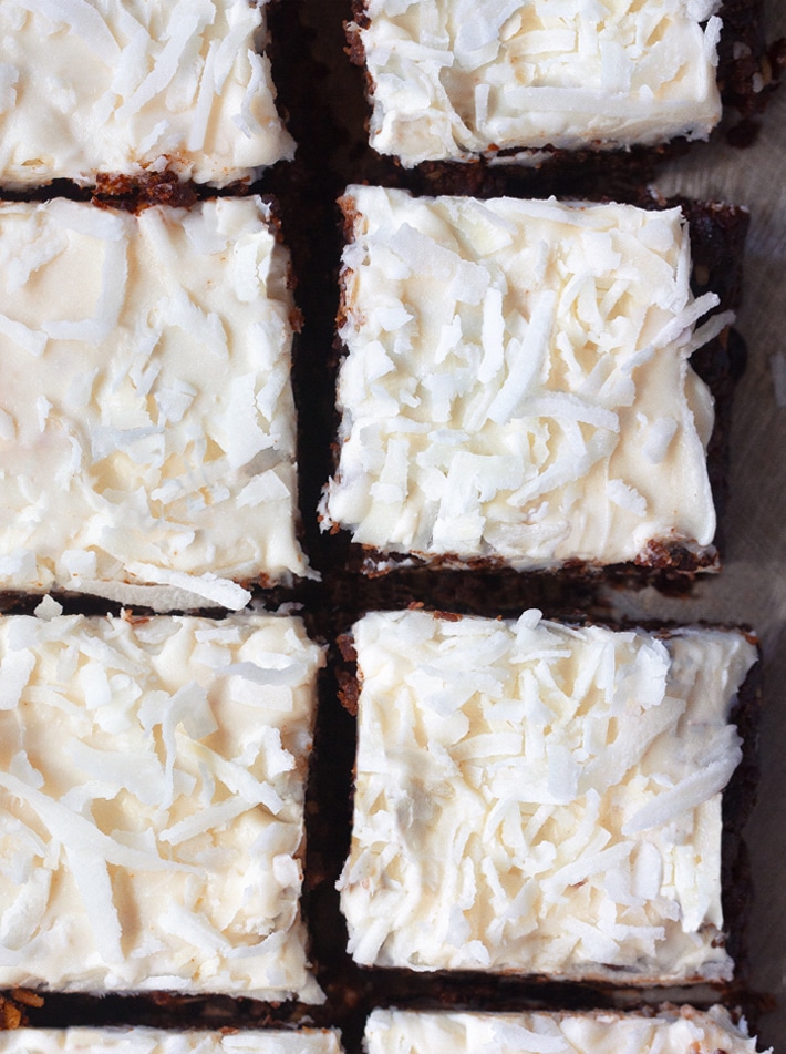 Brownie bars with vegan chocolate and coconut
