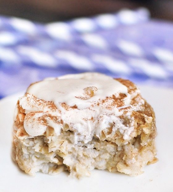 cinnamon roll baked oatmeal