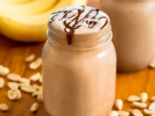 The Best Boobie Smoothie: Chocolate Peanut Butter Banana Lactation