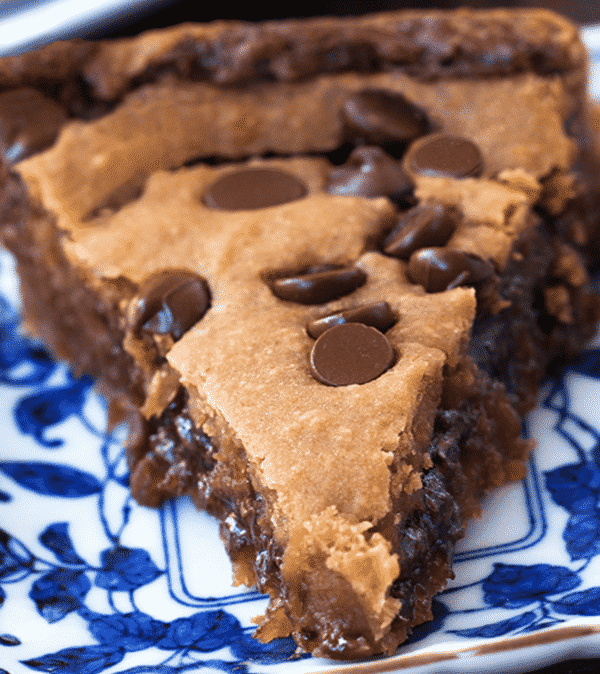 make-up chocolate chip cookie pie