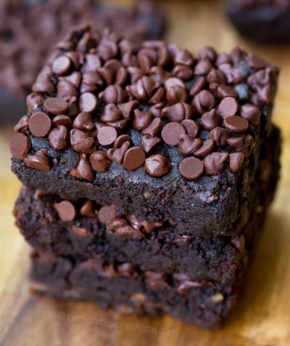 Hasil gambar untuk This Healthy No-Bake 5 Minute Cake is More Mouthwatering than Bae