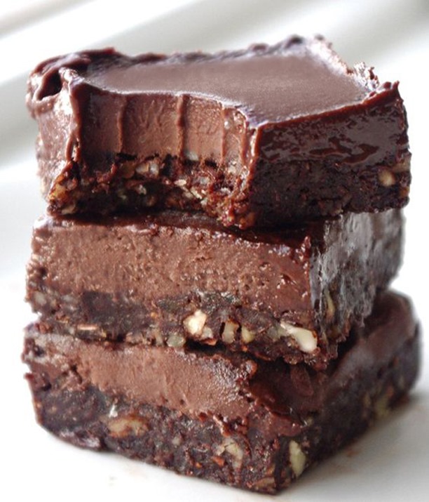 No Bake Chocolate Fudge Bars