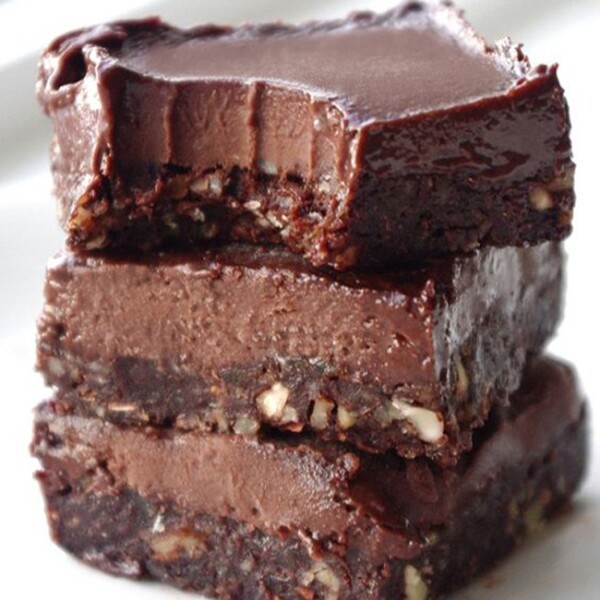 No Bake Chocolate Fudge Bars