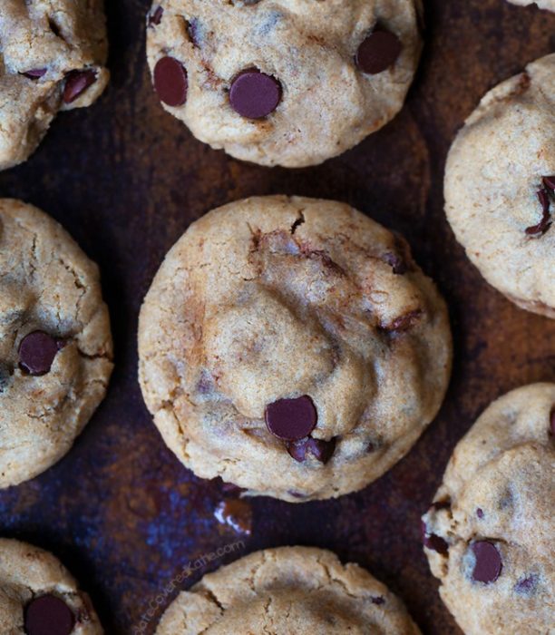 vegan chocolate chip cookies