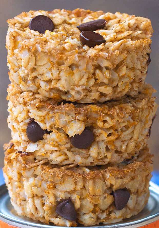 Super Healthy Pumpkin Breakfast Oatmeal Cupcakes