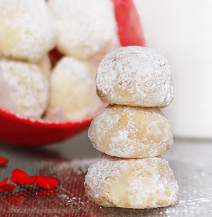Easy Homemade Snowball Cookies Recipe