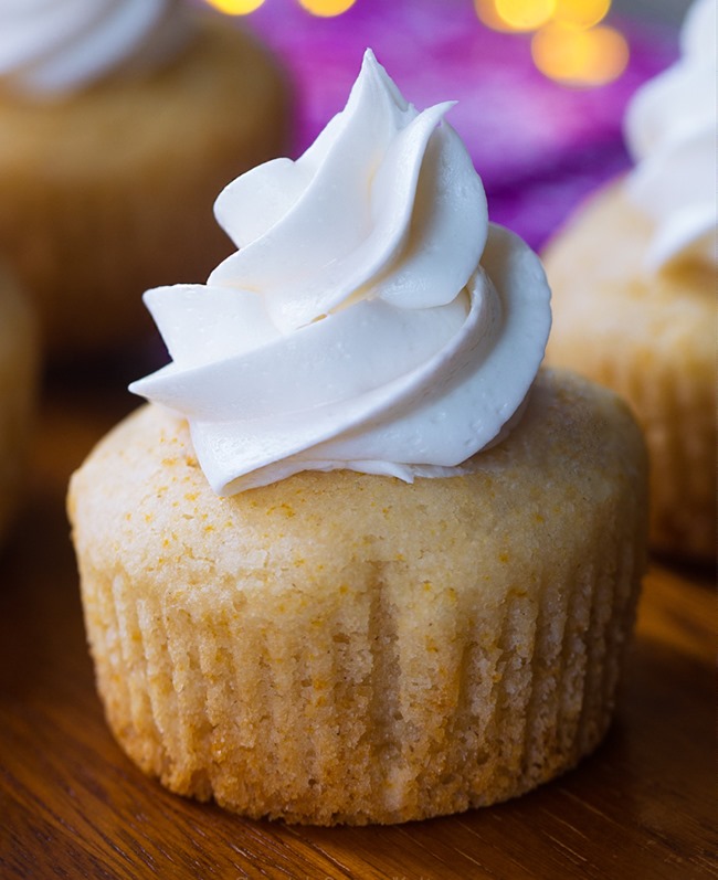 Vegan Vanilla Cupcakes