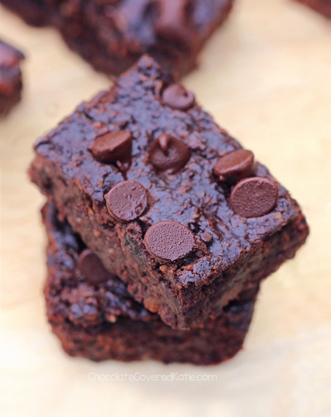 Brownie con frijoles negros