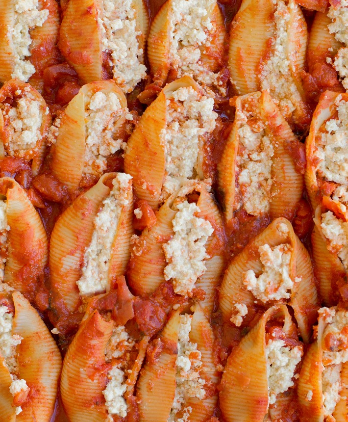 5 Ingredient Vegan Stuffed Shells