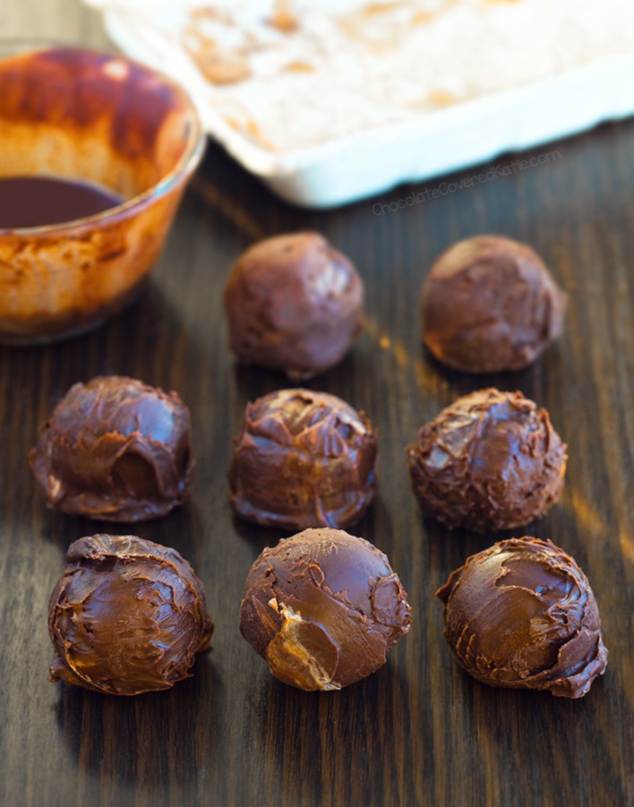 Keto Chocolate Brownie Fat Bombs