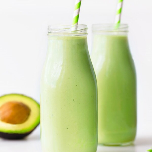Easy Creamy Avocado Smoothie Recipe