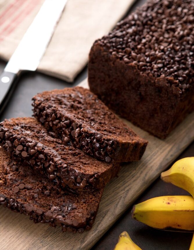 The best dark chocolate banana bread recipe