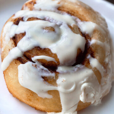 Easy Cinnamon Rolls With 4 Ingredients