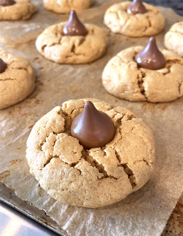 Homemade Peanut Butter Blossom Cookie Recipe