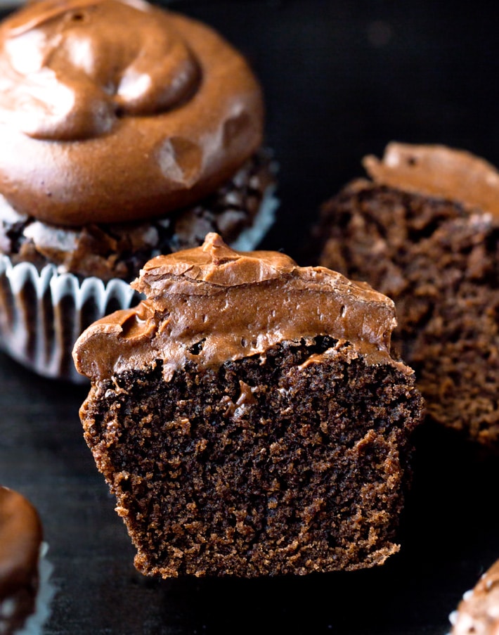 https://chocolatecoveredkatie.com/wp-content/uploads/2021/01/How-to-make-keto-cupcakes-vegan-dairy-free.jpg