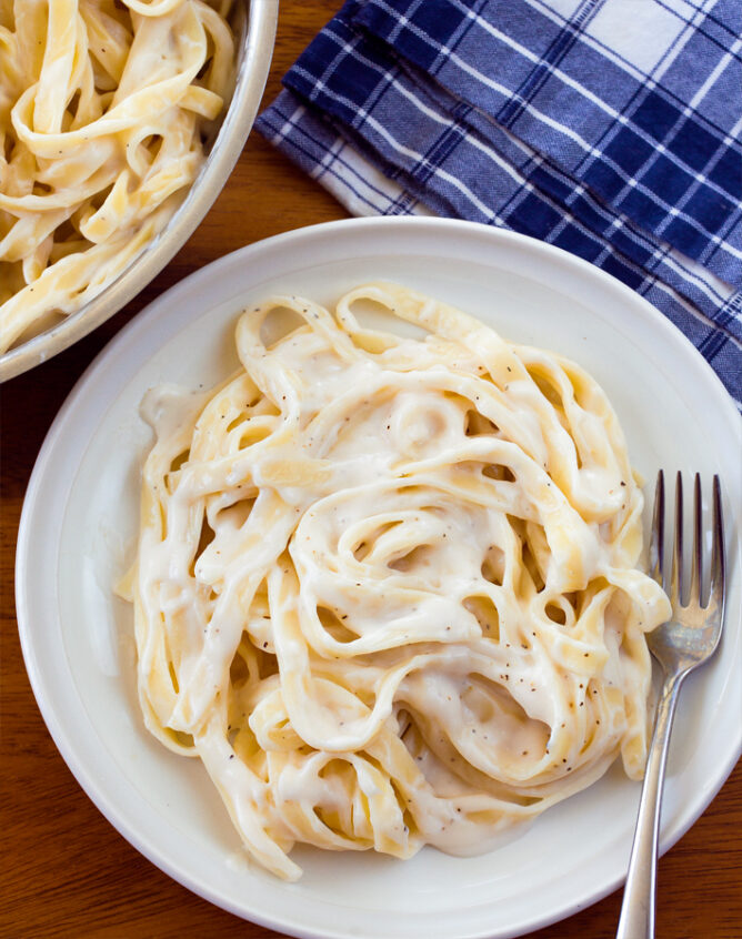 Vegan Alfredo Sauce - With NO Cashews Required!