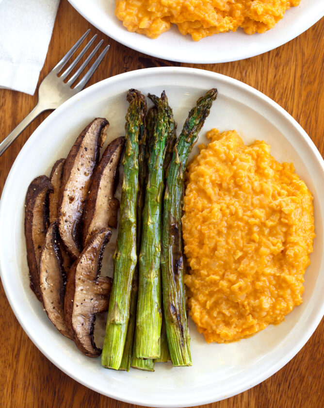 cheesy-cauliflower-rice-chocolate-covered-katie