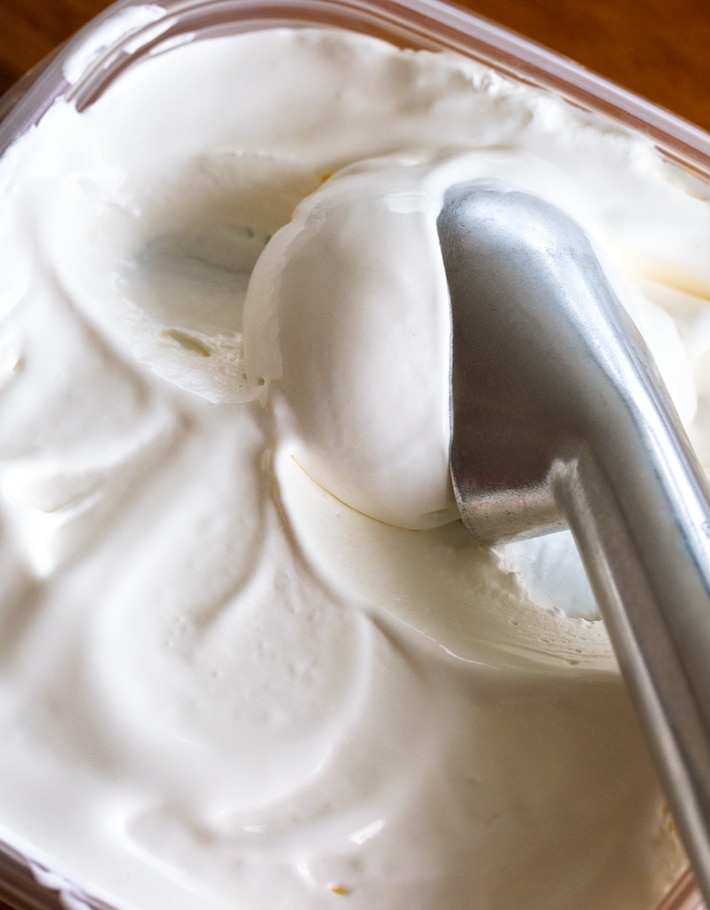 Vanilla Frozen Yogurt With Greek Yogurt