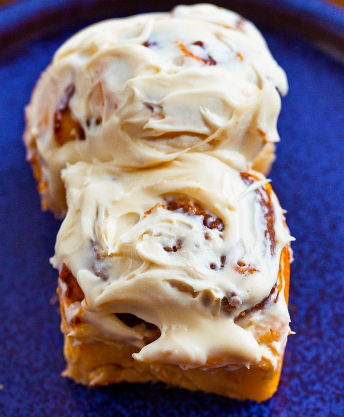 Vegan Cinnamon Buns With Pumpkin Pie