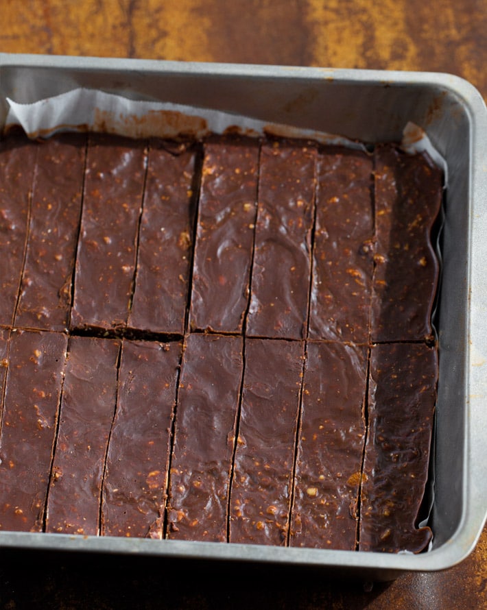 Making Chocolate Candy Bars At Home