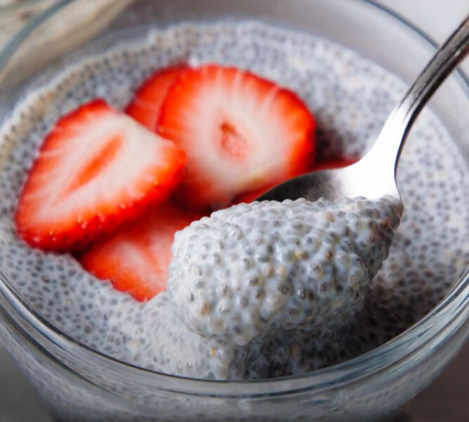 strawberry chia seed pudding